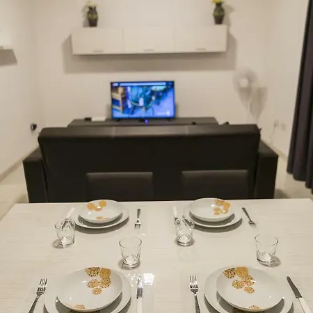 Palma Flat In Center Of Qawra San Pawl il-Baħar