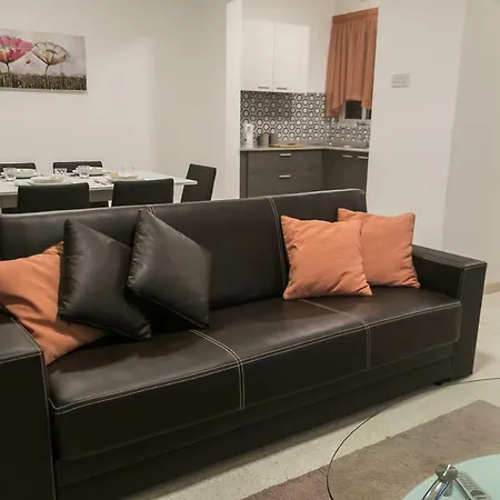 Palma Flat In Center Of Qawra St Paul's Bay