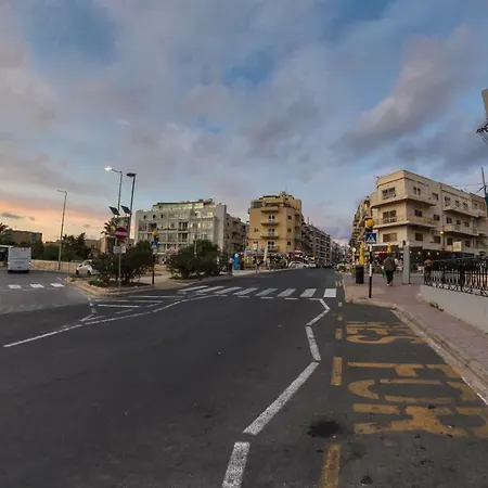 Palma Flat In Center Of Qawra *